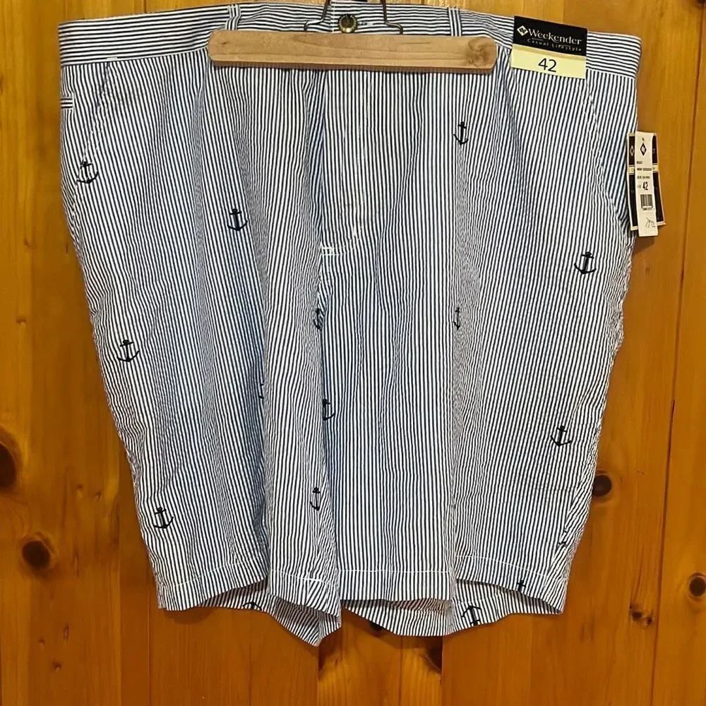 Weekender® Men's Stripes Anchor Seersucker Shorts Blue Size 42